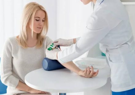 Symptoms, Testing & Medical Context — The Complete Guide