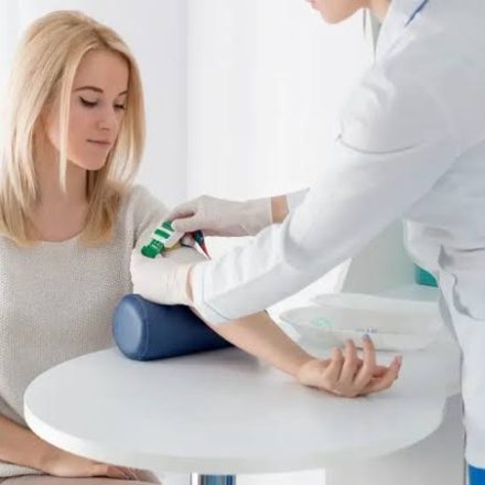 Symptoms, Testing & Medical Context — The Complete Guide